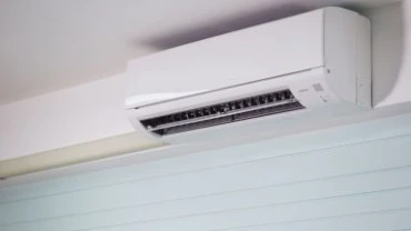 Lato bez klimatyzacji? Jak ograniczyć nagrzewanie domu dzięki zewnętrznym osłonom okiennym